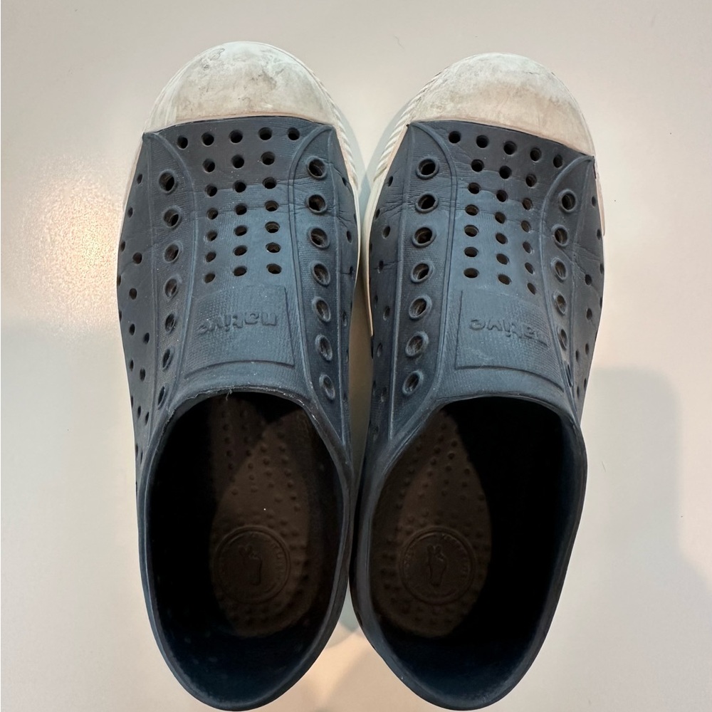 Black Native Boys Shoes C12